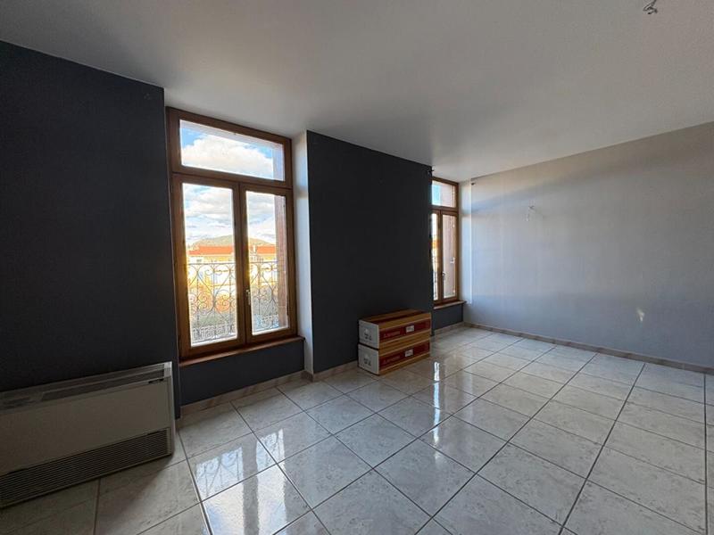 Appartement - 75 m² - 3 pièces