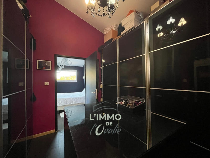 Maison - 220 m² - 7 pièces