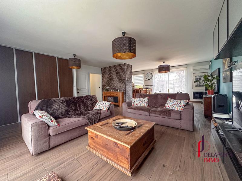 Maison - 121 m² - 5 pièces