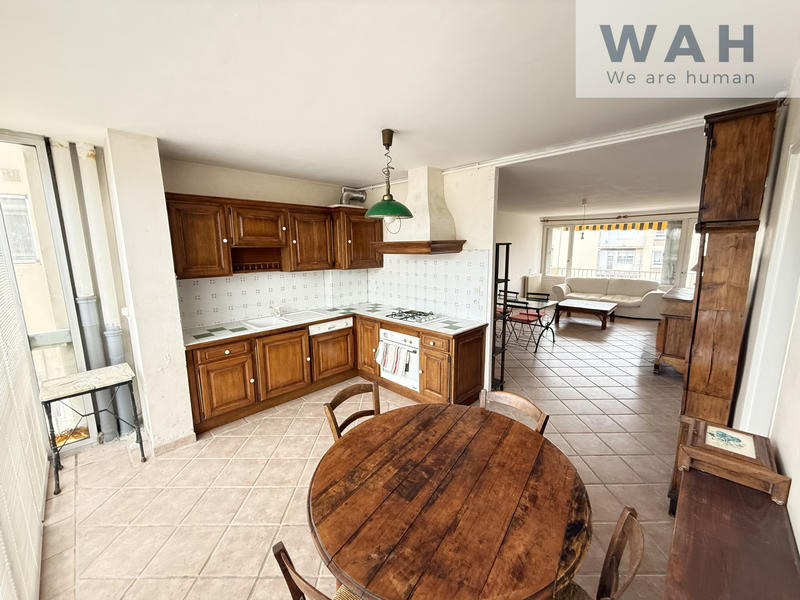 Appartement - 90 m² - 3 pièces