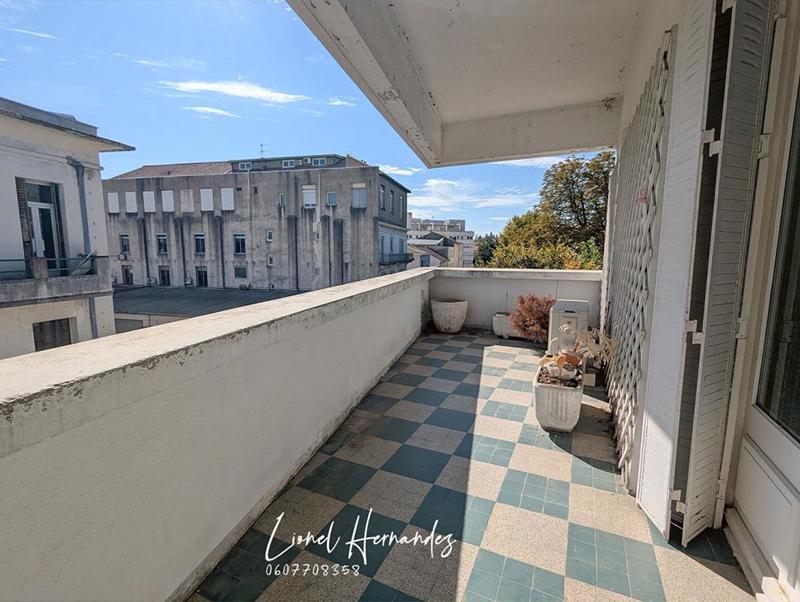 Appartement - 176 m² - 6 pièces