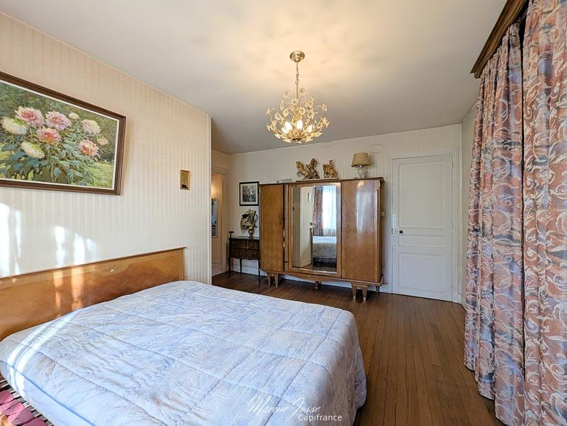 Maison - 186 m² - 7 pièces