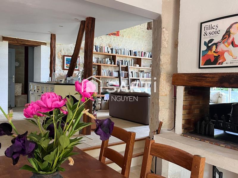 Maison - 235 m² - 8 pièces