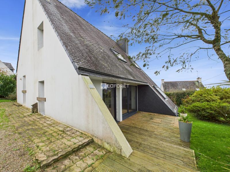 Maison - 122 m² - 7 pièces