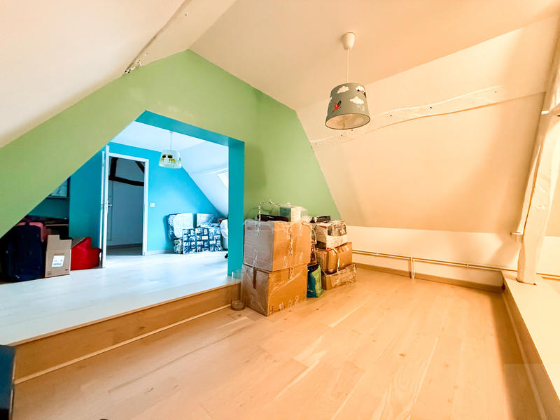 Maison - 186 m² - 7 pièces