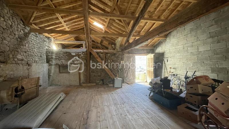 Corps de ferme - 205 m² - 10 pièces