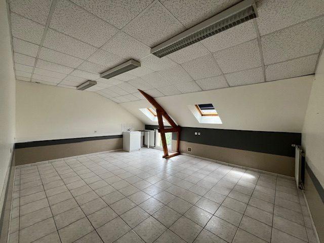 Local d'activités - 174 m²