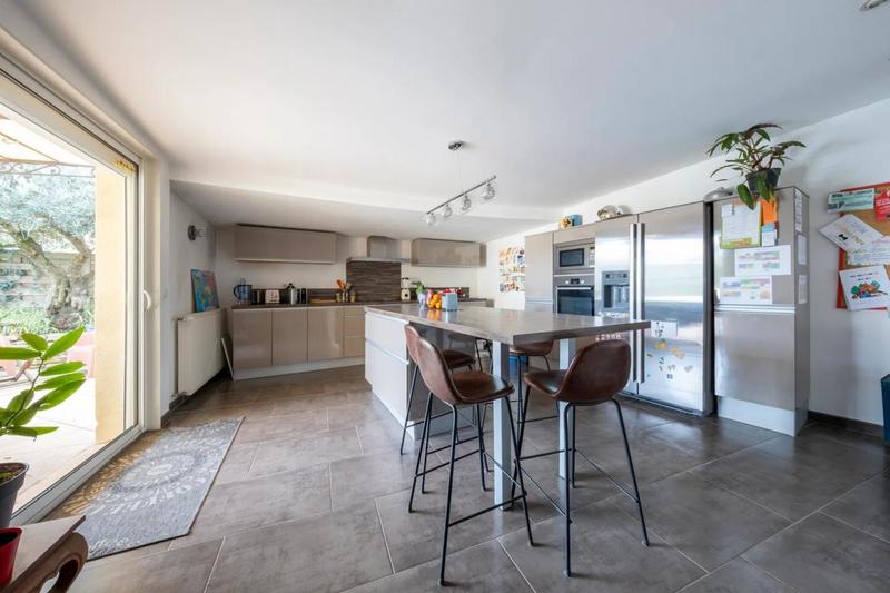 Maison - 137 m² - 4 pièces