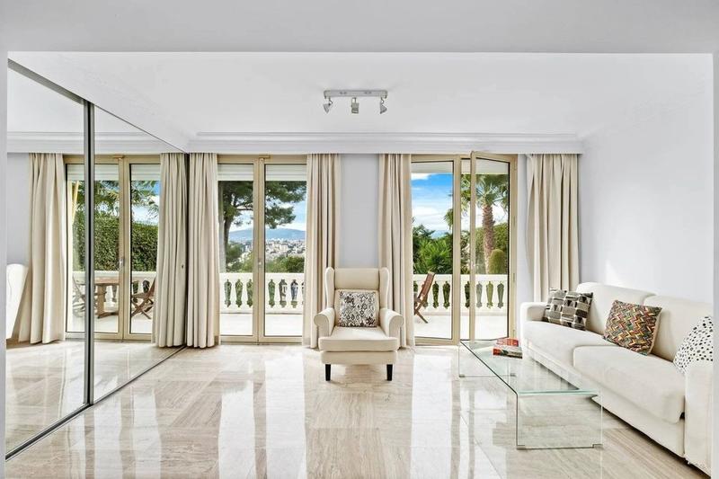 Villa - 250 m² - 7 pièces