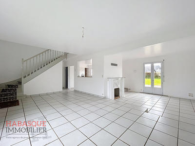 Maison - 136 m² - 6 pièces