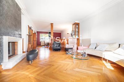 Maison - 178 m² - 7 pièces