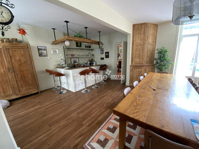 Maison - 320 m² - 7 pièces