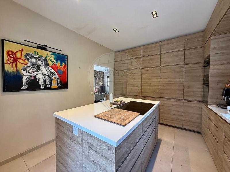 Propriété - 164 m² - 5 pièces