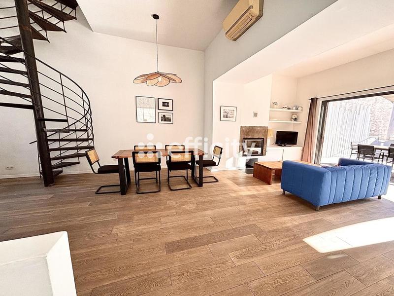 Maison - 160 m² - 7 pièces