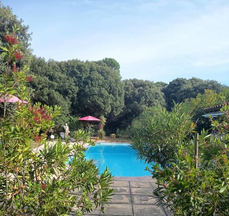 Maison - 182 m² - 10 pièces