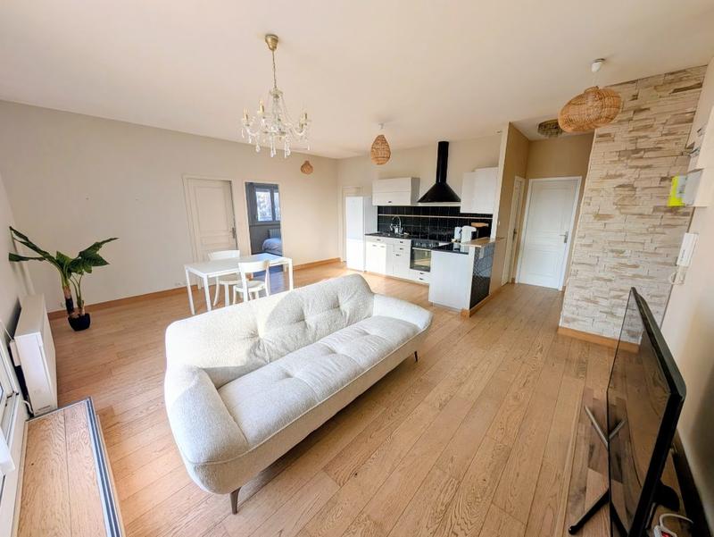 Appartement - 65 m² - 3 pièces