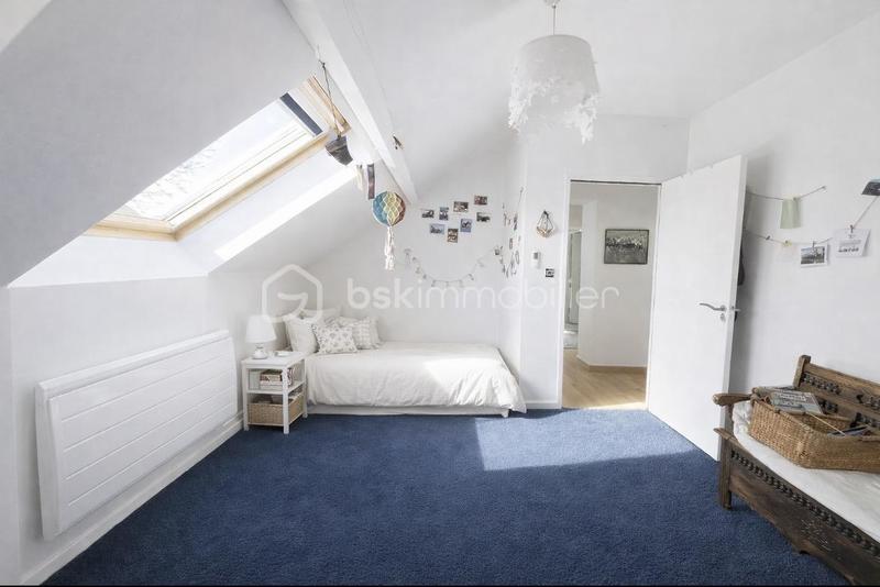 Maison - 173 m² - 11 pièces