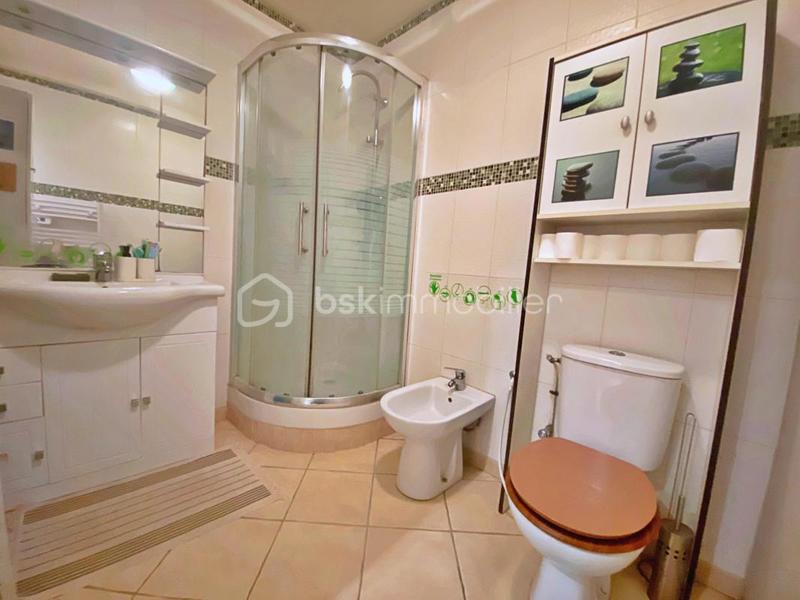 Pavillon - 130 m² - 7 pièces