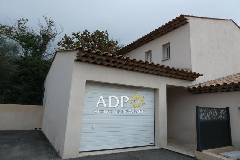 Maison - 84 m² - 3 pièces