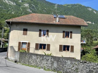 Maison de village - 155 m² - 6 pièces
