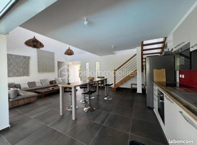 Villa - 143 m² - 5 pièces