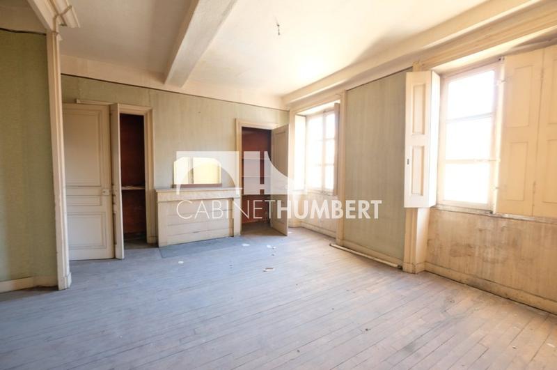 Appartement - 193 m² - 6 pièces