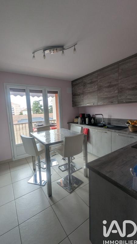 Appartement - 67 m² - 3 pièces