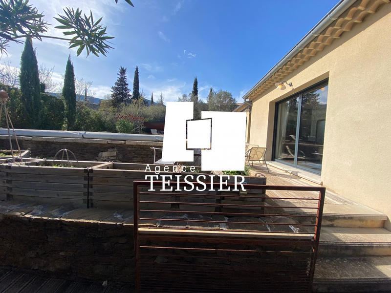 Maison - 165 m² - 8 pièces