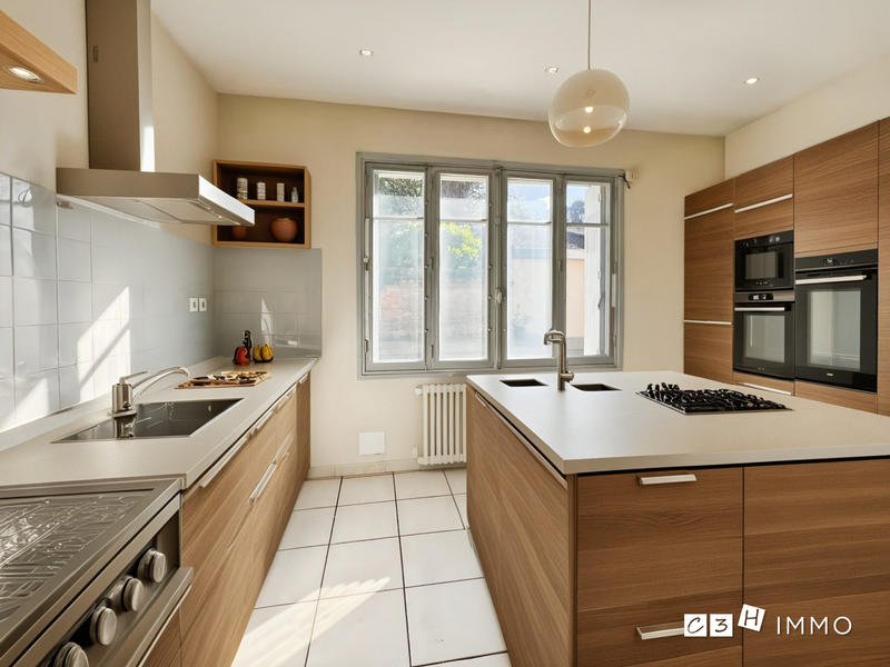 Maison - 82 m² - 4 pièces