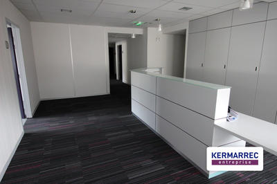 Bureau - 1 757 m²