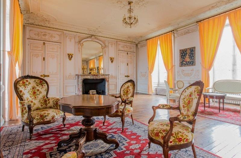 Manoir - 4 200 m² - 72 pièces