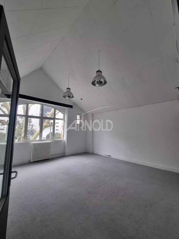 Bureau - 500 m² - 7 pièces