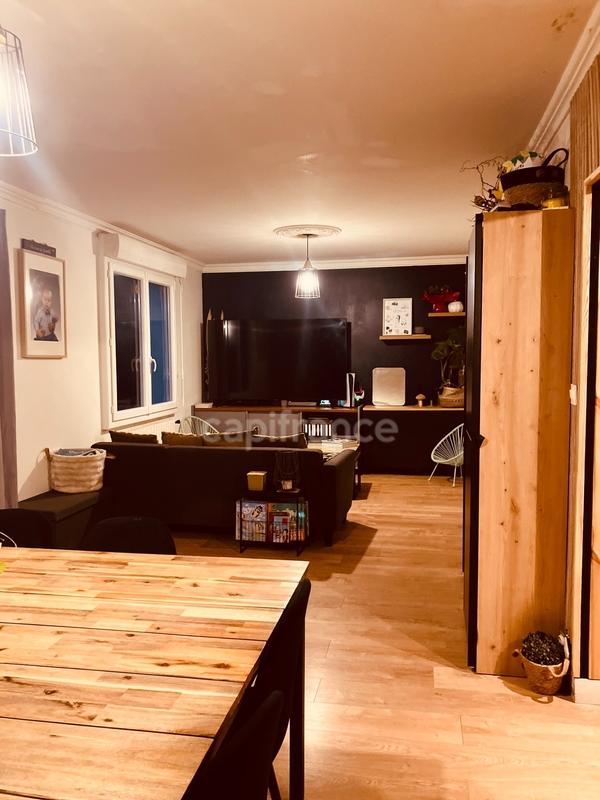 Maison - 87 m² - 5 pièces