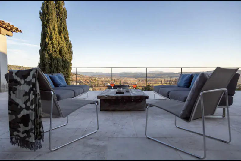 Villa - 360 m² - 6 pièces