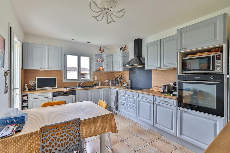 Pavillon - 121 m² - 6 pièces