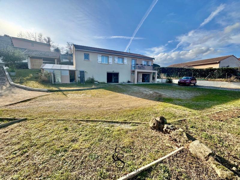 Maison - 106 m² - 5 pièces