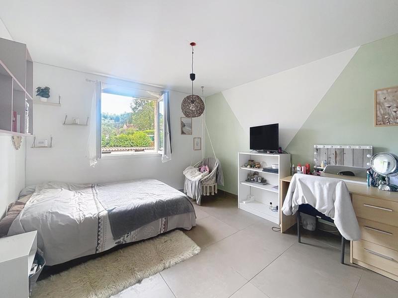 Maison - 110 m² - 4 pièces