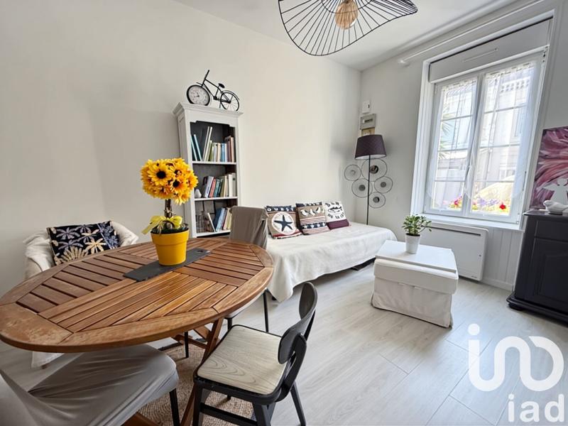 Maison - 214 m² - 11 pièces