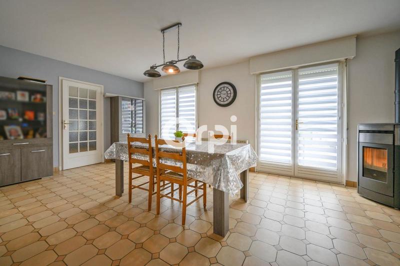 Maison - 140 m² - 5 pièces