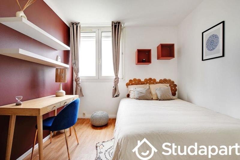 Chambre - 10 m² - 1 pièce