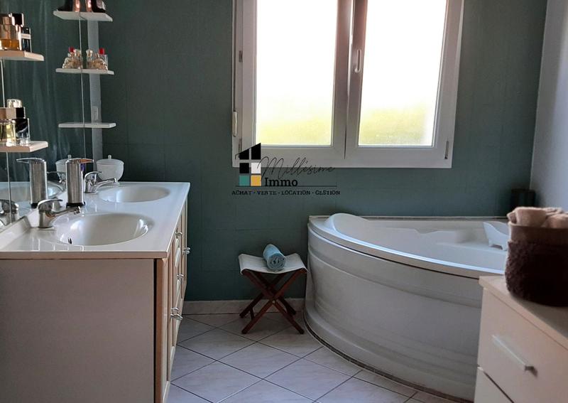 Maison - 121 m² - 5 pièces