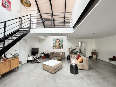 Loft - 161 m² - 4 pièces