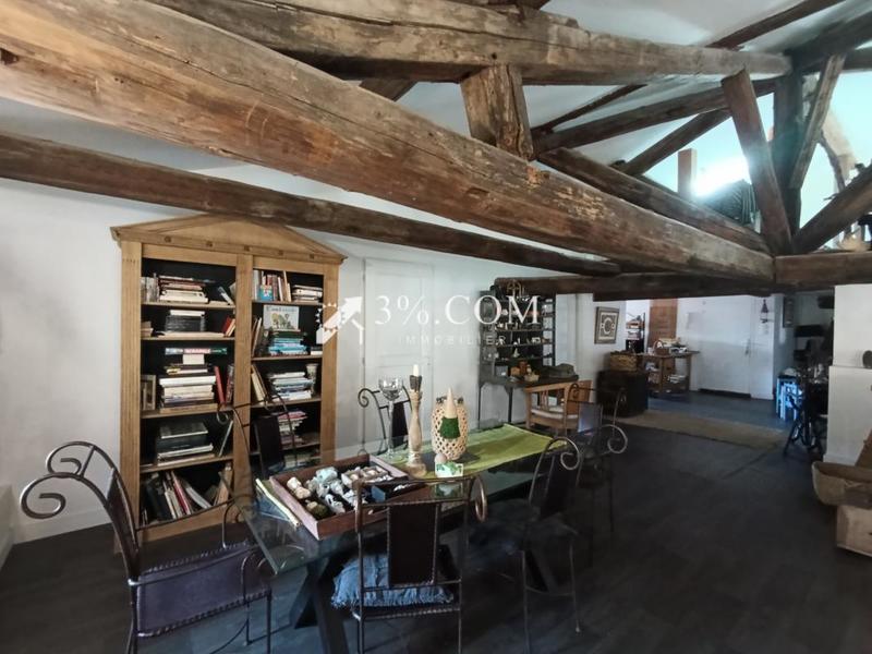 Appartement - 176 m² - 3 pièces