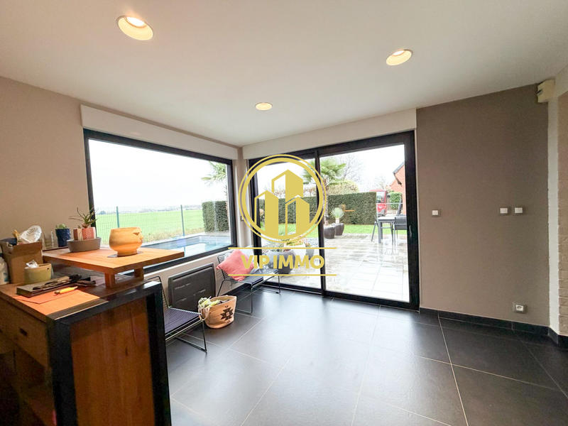 Maison - 108 m² - 6 pièces