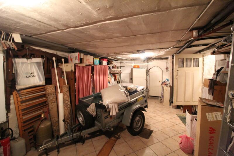 Maison - 92 m² - 5 pièces