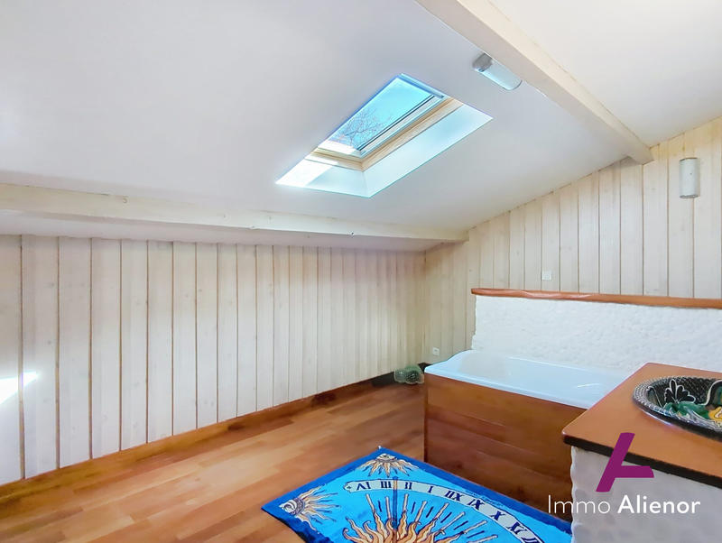 Maison - 169 m² - 6 pièces