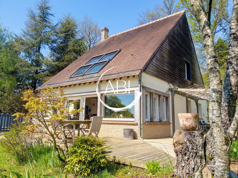 Maison - 206 m² - 7 pièces