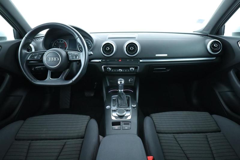 Audi A3 Berline 35 Tfsi Cod Sport s tronic 7 150 ch