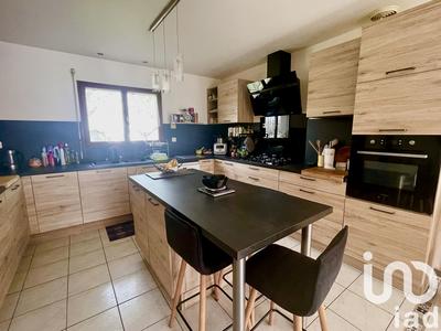 Maison - 175 m² - 8 pièces