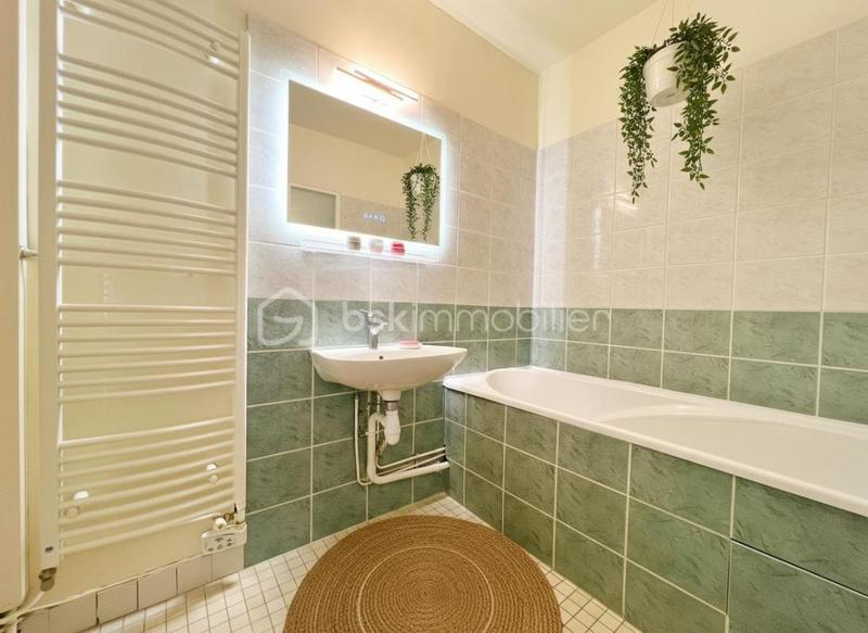 Appartement - 64 m² - 3 pièces